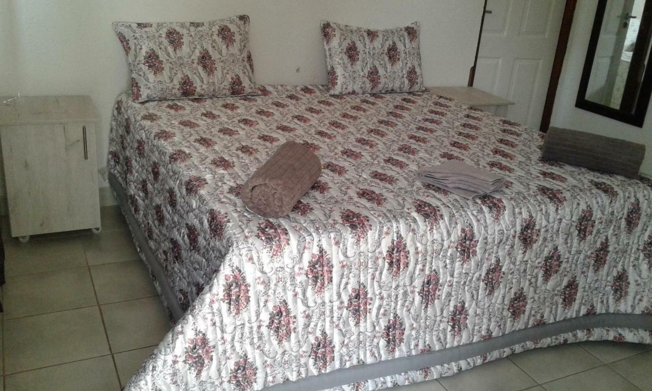 Elegant Guest House Malelane 马里兰 外观 照片